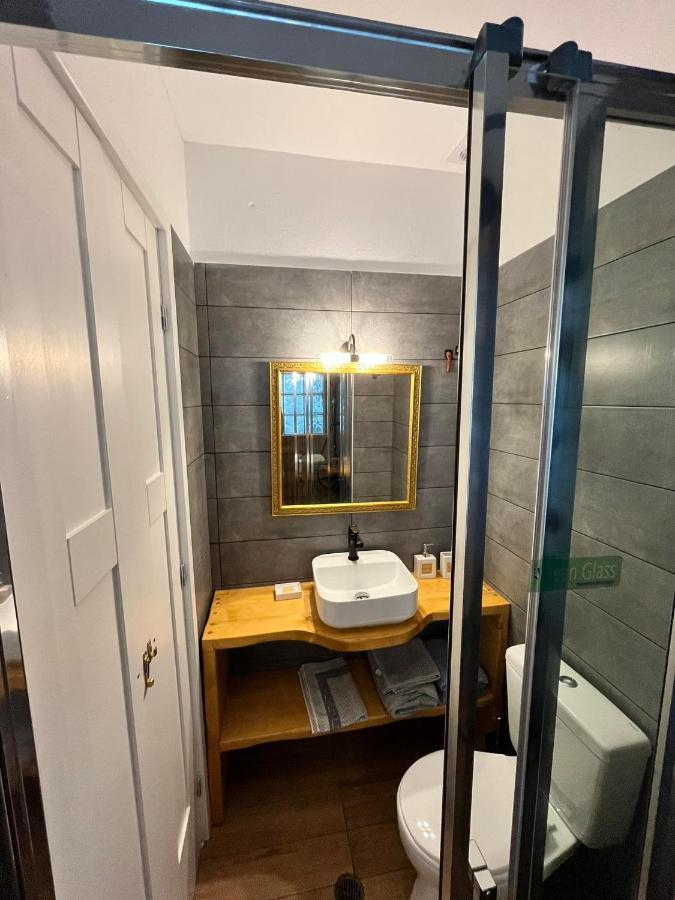 Notos Sea Front Apartment Glossa Esterno foto
